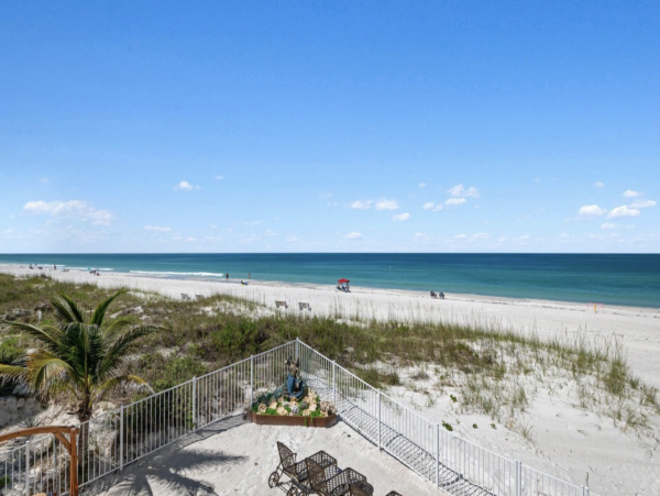 Anna Maria Island Four Bedroom Florida On The Beach!